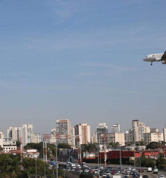 Companhias aéreas receberão linha de crédito para lidar com aumento de custos