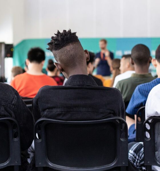 Encontro discute a relevância do ensino de jornalismo na era da inteligência artificial