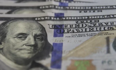 Dólar atinge menor valor desde junho em meio à alta do petróleo