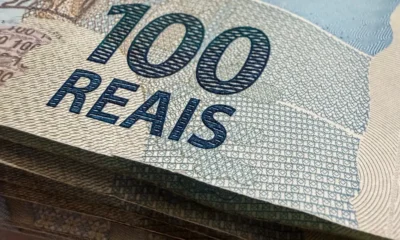 Dólar recua para R$ 5,07, menor patamar em um mês; bolsa apresenta estabilidade