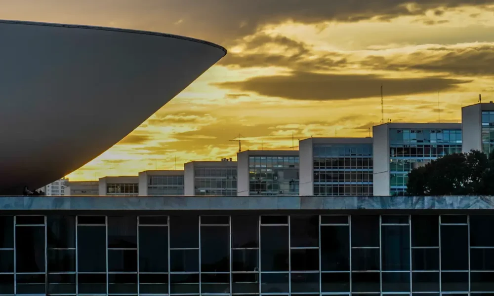 Congresso inicia recesso com projetos pendentes para o segundo semestre