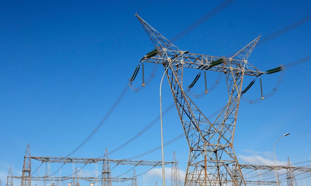 Comitê adianta geração de energia para mitigar efeitos do El Niño